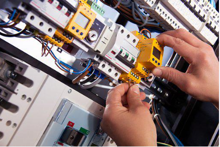 industrial electrician